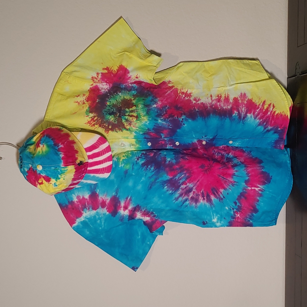 Ralph Lauren Polo TyeDye set! This outfit is IT! Hat & Shirt included x both NWT
